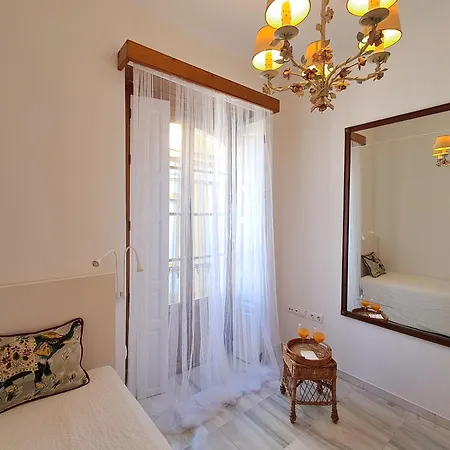Almirante Hoyos Apartment Seville