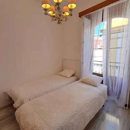 Apartment Almirante Hoyos *